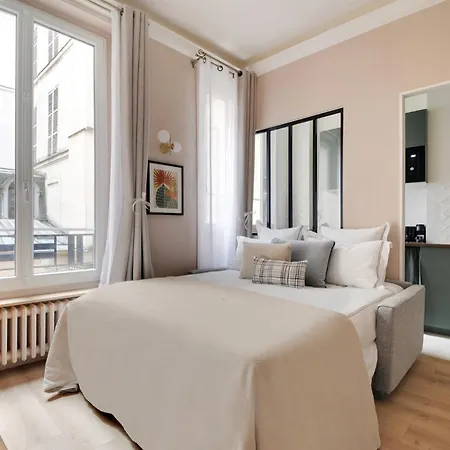 Apartment Saint Honore *